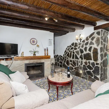 Jardin Villa *